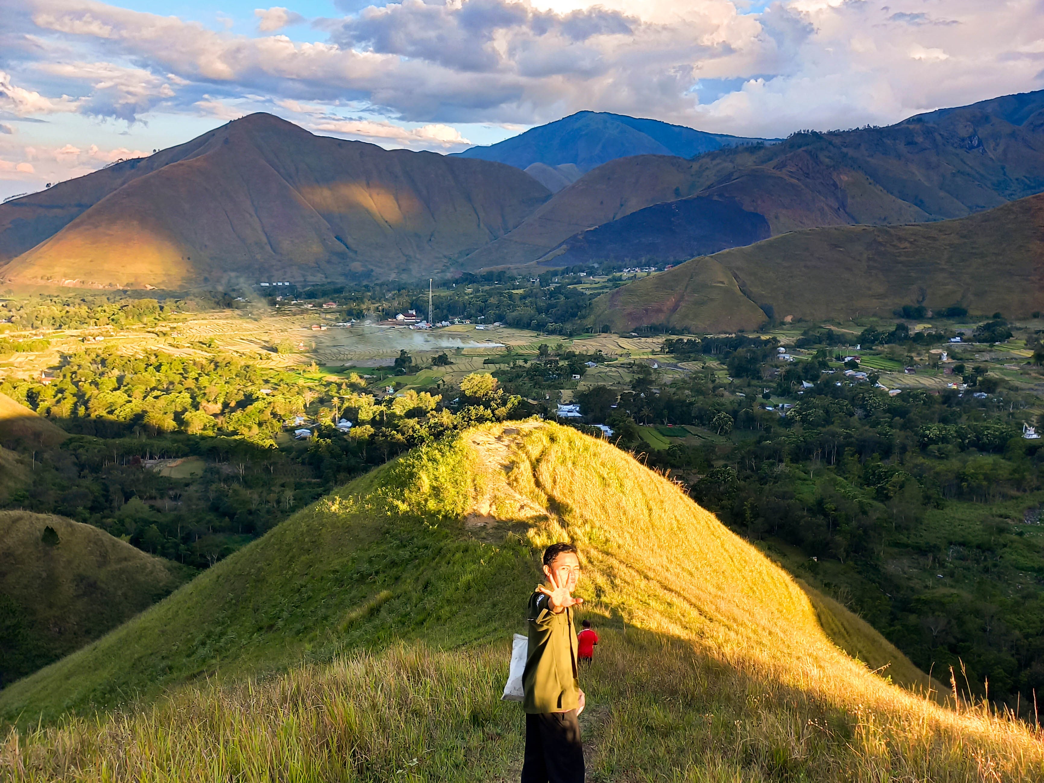 Destinasi Wisata Di Samosir