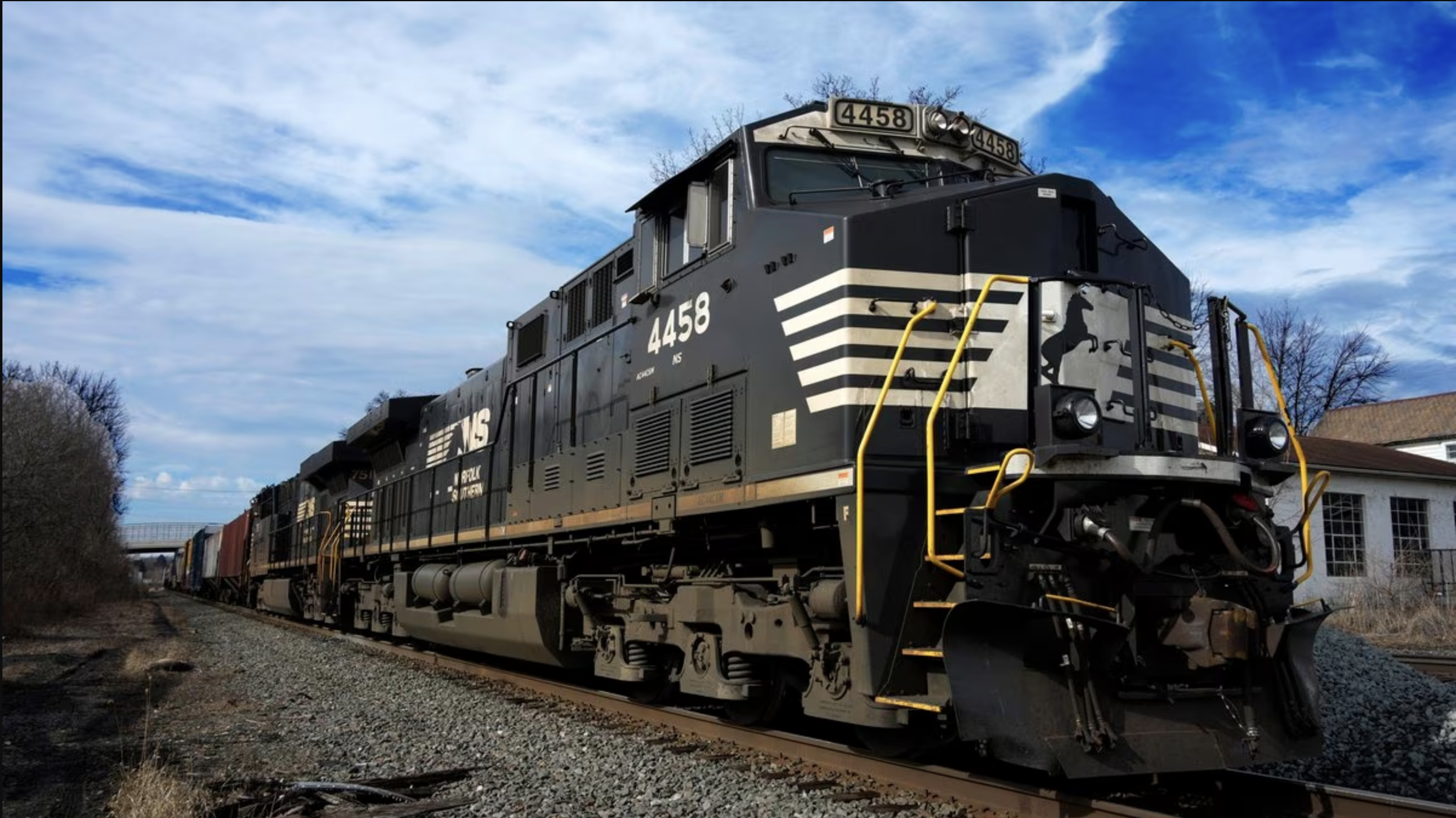 Norfolk Southern Railway   MoWKUHnaiA0oTxQQ TDQe 